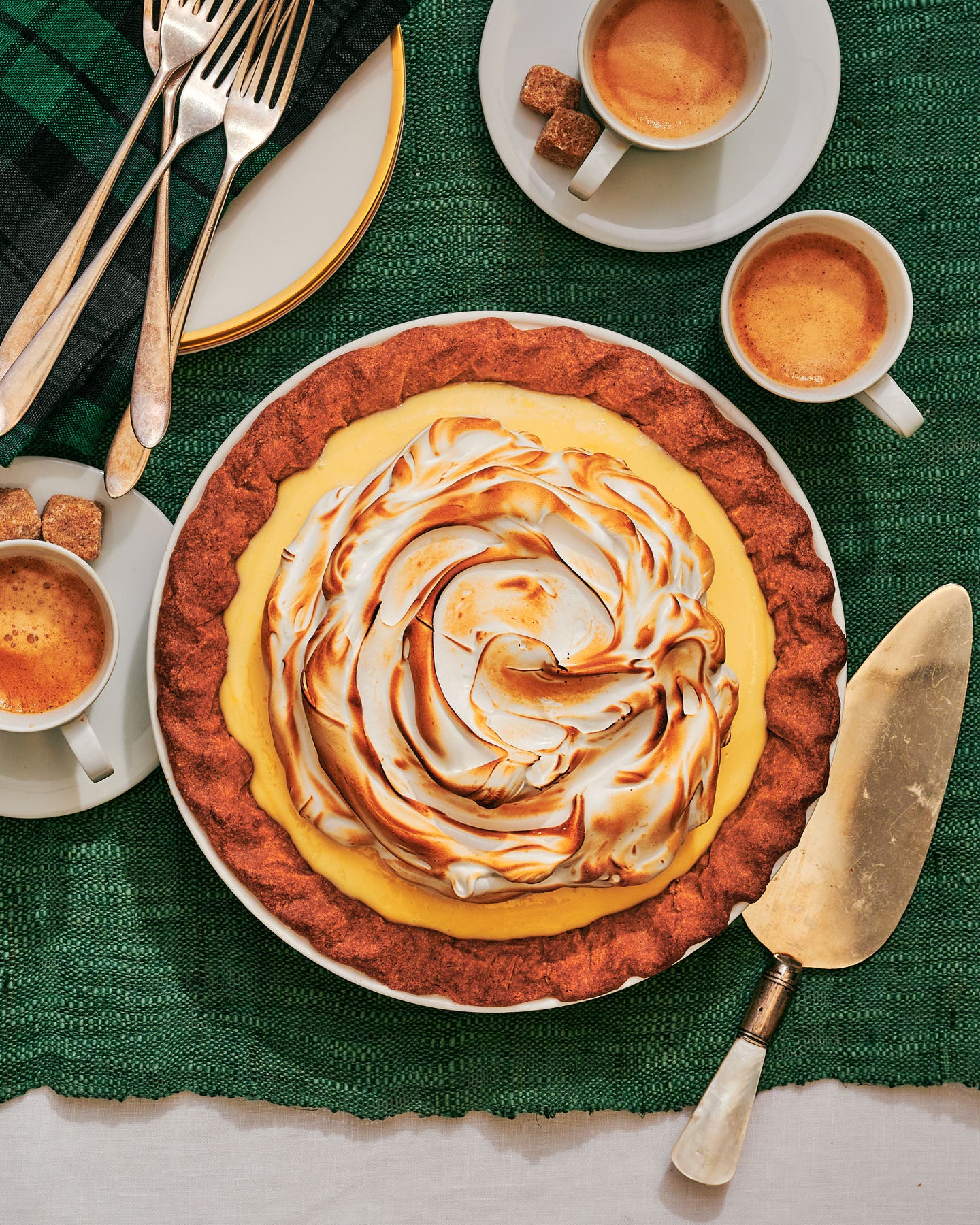 Lemon Meringue Pie With Graham Cracker Crust